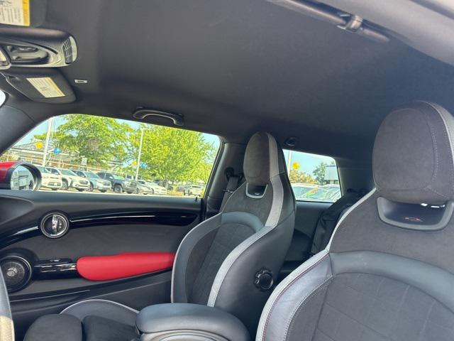 used 2021 MINI Hardtop car, priced at $28,358