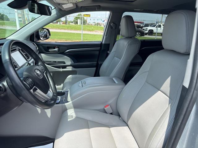 used 2019 Toyota Highlander car, priced at $26,888