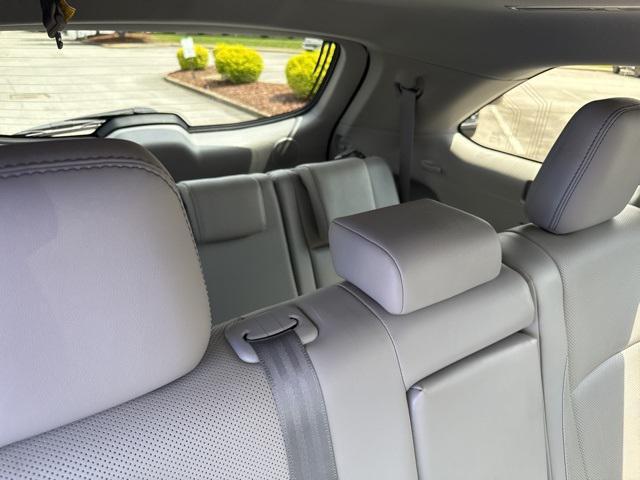 used 2019 Toyota Highlander car, priced at $26,888