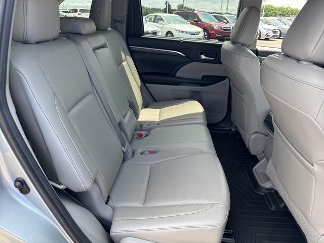 used 2019 Toyota Highlander car, priced at $26,888