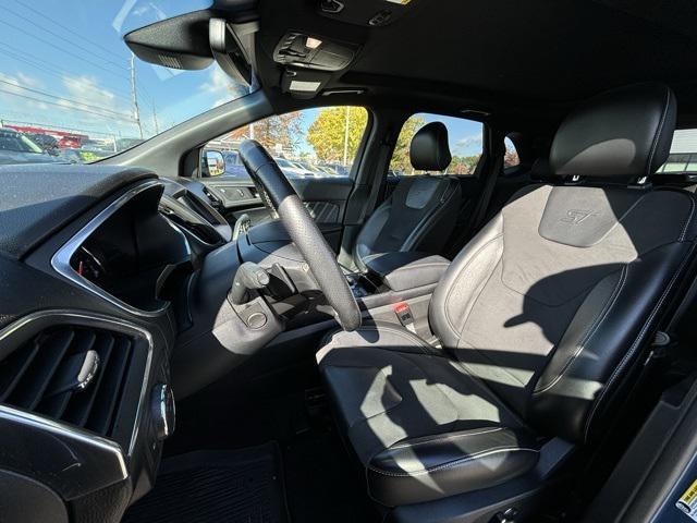 used 2019 Ford Edge car, priced at $23,453