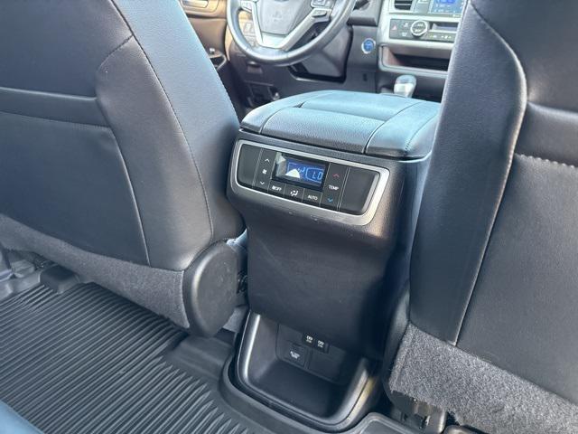used 2018 Toyota Highlander Hybrid car, priced at $30,089
