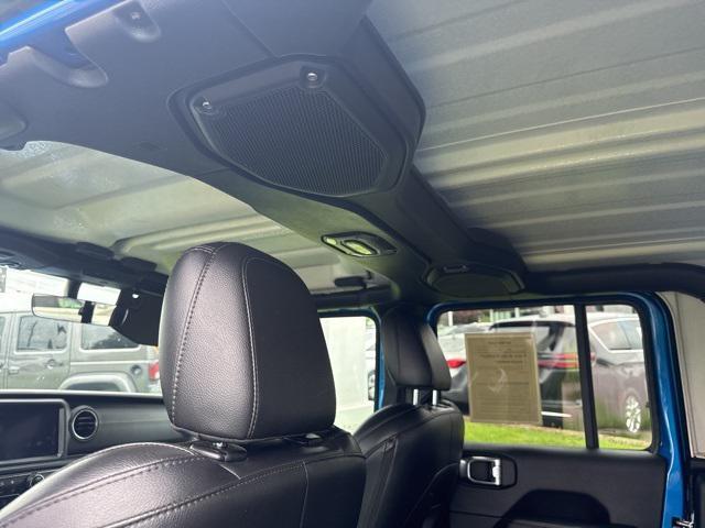 used 2022 Jeep Gladiator car, priced at $33,397