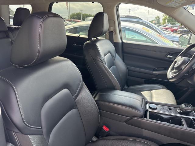 used 2022 Nissan Pathfinder car, priced at $31,999