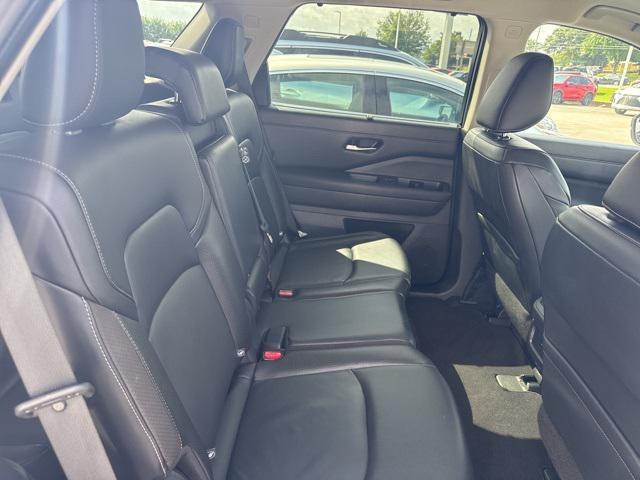 used 2022 Nissan Pathfinder car, priced at $31,999