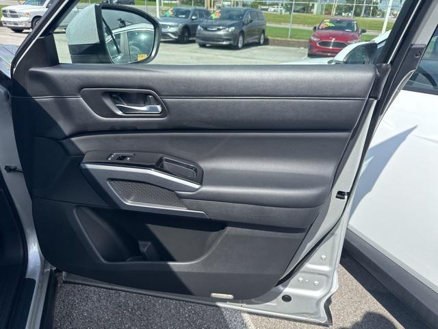 used 2022 Nissan Pathfinder car, priced at $31,999