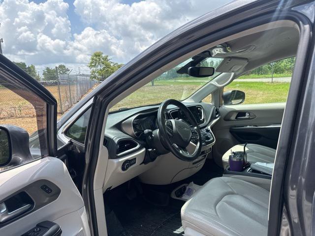 used 2021 Chrysler Pacifica car, priced at $21,381
