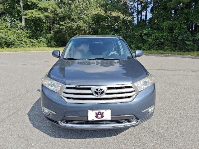 used 2013 Toyota Highlander car, priced at $11,693