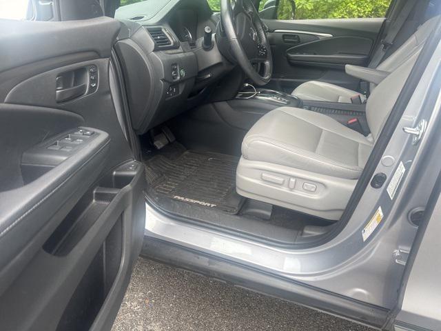 used 2022 Honda Passport car, priced at $32,065
