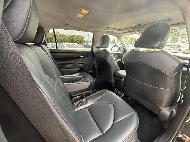 used 2021 Toyota Highlander car, priced at $30,000