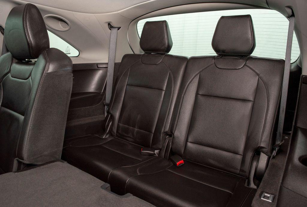 used 2018 Acura MDX car, priced at $22,999