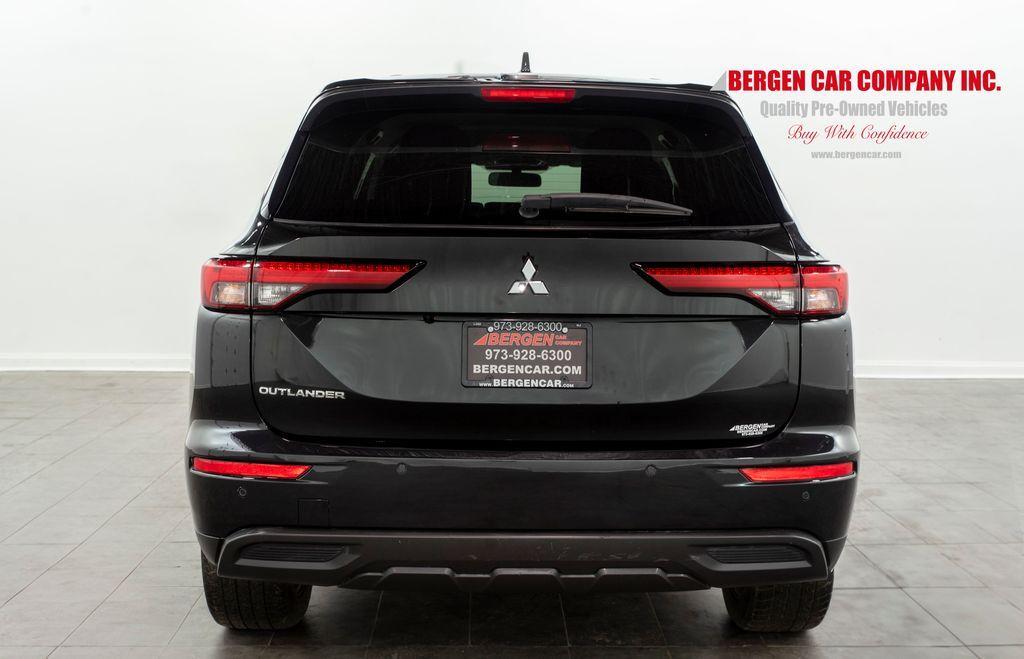 used 2022 Mitsubishi Outlander car, priced at $19,999