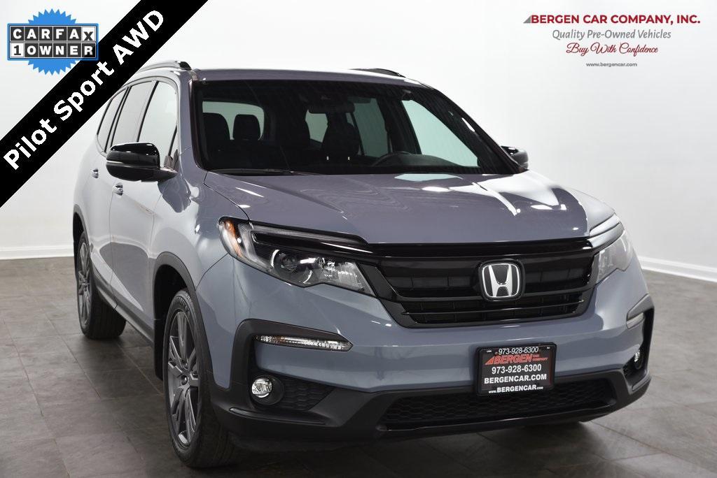 used 2022 Honda Pilot car, priced at $29,999