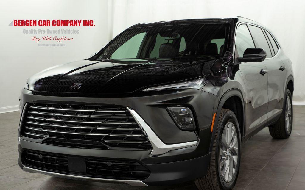 used 2025 Buick Enclave car, priced at $38,999