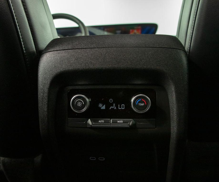 used 2025 Buick Enclave car, priced at $38,999