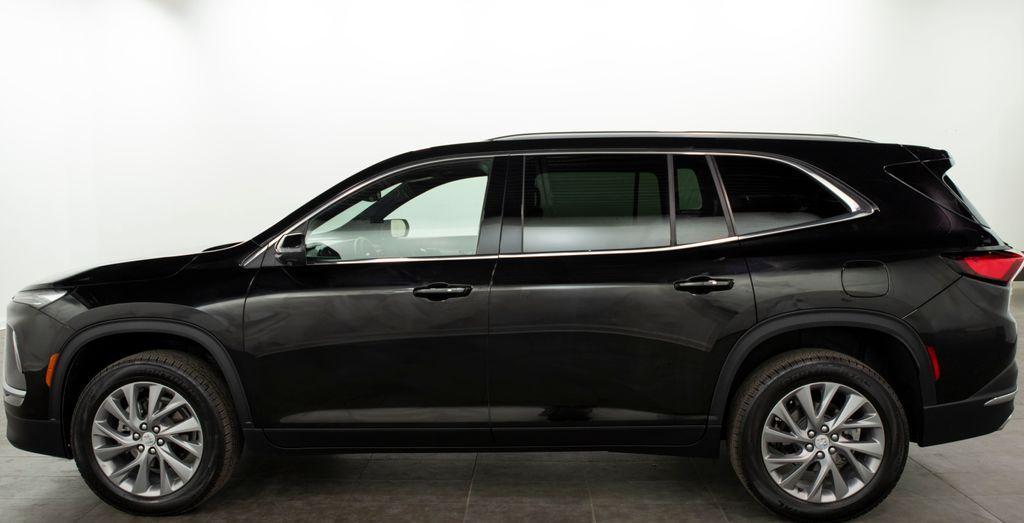 used 2025 Buick Enclave car, priced at $38,999