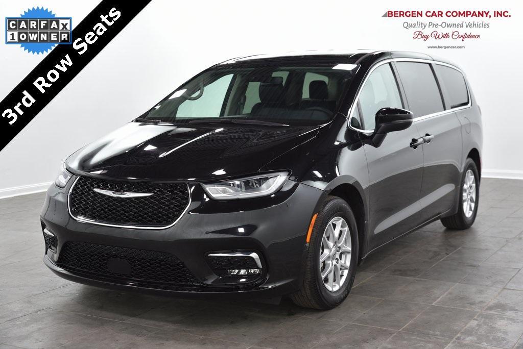 used 2023 Chrysler Pacifica car, priced at $24,881