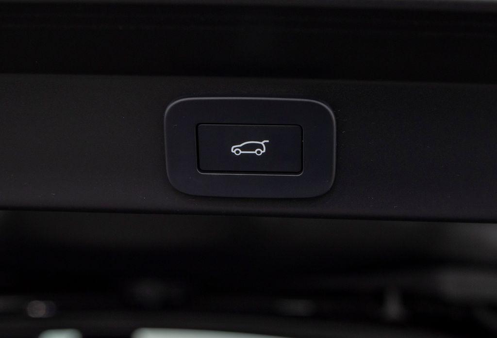 used 2025 Land Rover Range Rover Sport car, priced at $81,999