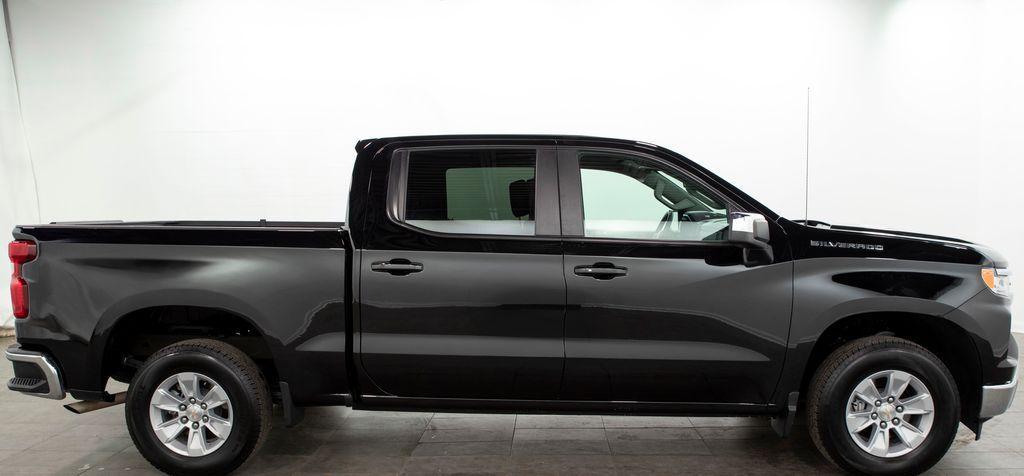 used 2025 Chevrolet Silverado 1500 car, priced at $37,960