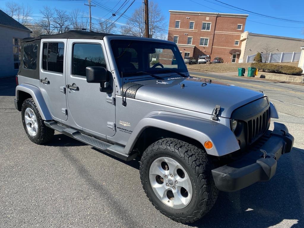 used 2013 Jeep Wrangler Unlimited car, priced at $15,500