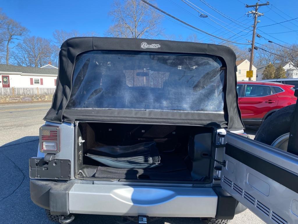 used 2013 Jeep Wrangler Unlimited car, priced at $15,500