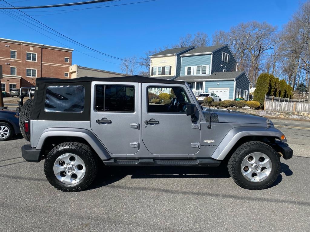 used 2013 Jeep Wrangler Unlimited car, priced at $15,500
