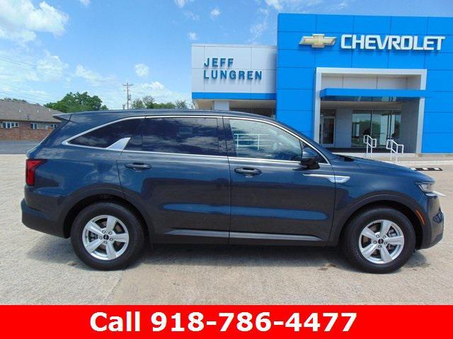 used 2023 Kia Sorento car, priced at $26,875