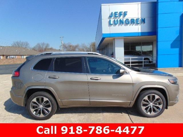 used 2019 Jeep Cherokee car, priced at $21,875