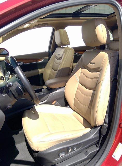 used 2019 Cadillac XT5 car, priced at $21,720