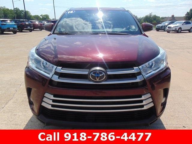 used 2018 Toyota Highlander car, priced at $25,795