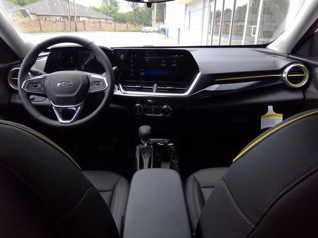 new 2025 Chevrolet Trax car, priced at $27,080