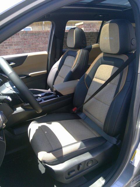 new 2026 Chevrolet Equinox car, priced at $39,825
