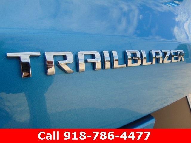 new 2025 Chevrolet TrailBlazer car, priced at $32,815