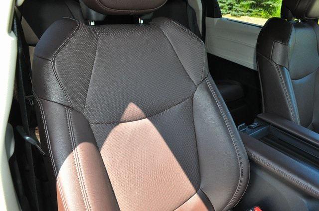 used 2023 Toyota Sienna car, priced at $48,634