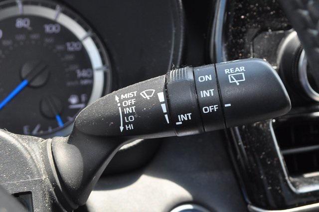 used 2021 Toyota Highlander Hybrid car, priced at $32,500