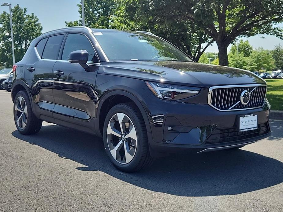 new 2024 Volvo XC40 car, priced at $47,895