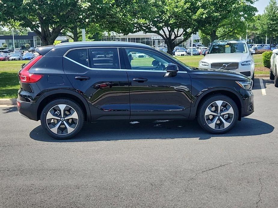 new 2024 Volvo XC40 car, priced at $47,895