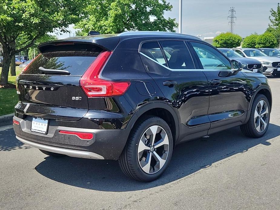 new 2024 Volvo XC40 car, priced at $47,895