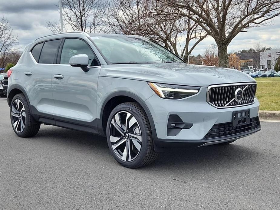 new 2024 Volvo XC40 car, priced at $51,345