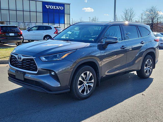 used 2022 Toyota Highlander Hybrid car, priced at $40,330