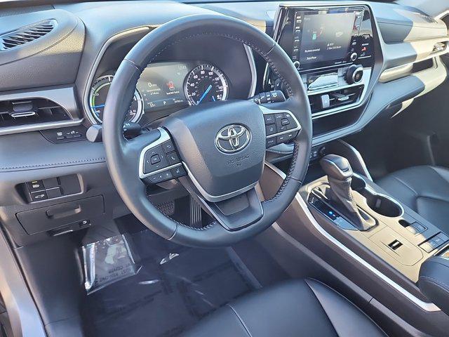 used 2022 Toyota Highlander Hybrid car, priced at $40,330