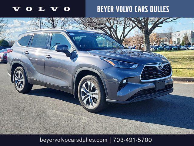 used 2022 Toyota Highlander Hybrid car, priced at $40,330