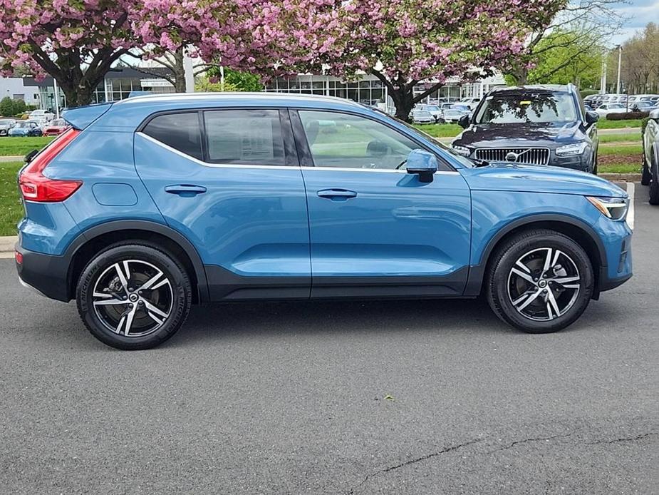 used 2023 Volvo XC40 car, priced at $35,850