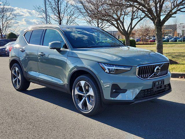 new 2025 Volvo XC40 car, priced at $48,100