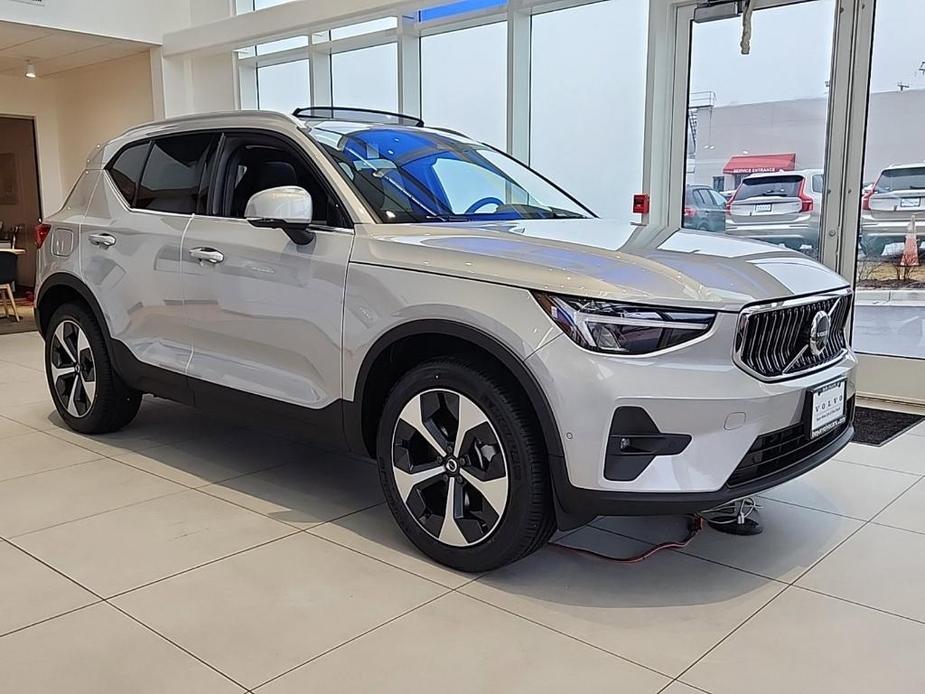new 2024 Volvo XC40 car, priced at $47,330