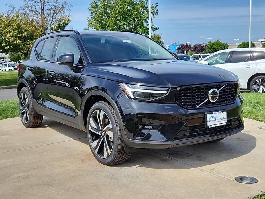 new 2024 Volvo XC40 car, priced at $47,570