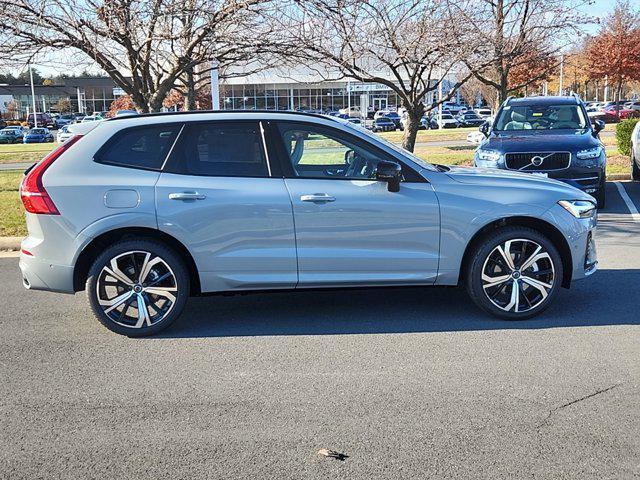 new 2025 Volvo XC60 car, priced at $61,235