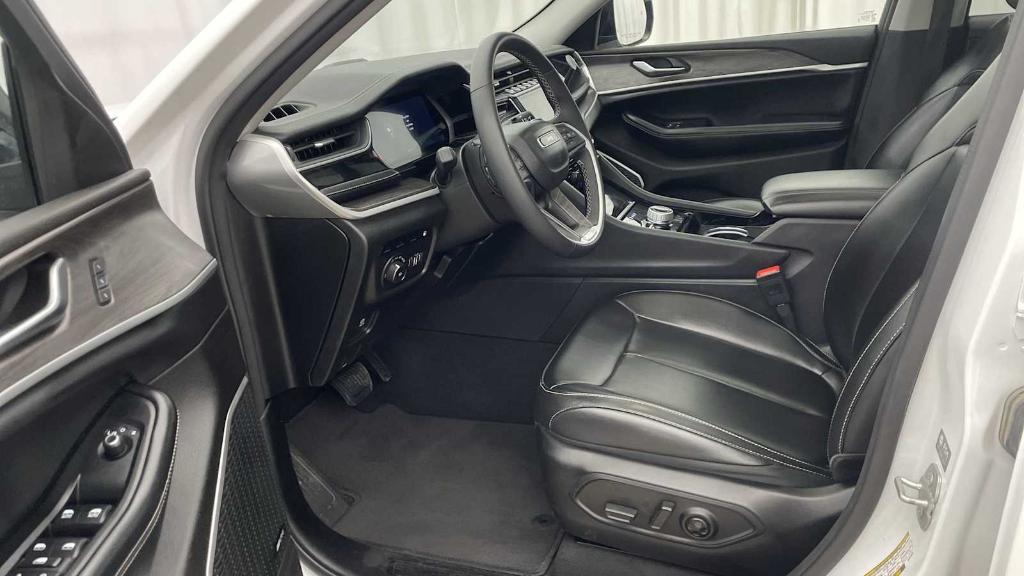 used 2023 Jeep Grand Cherokee 4xe car, priced at $28,985