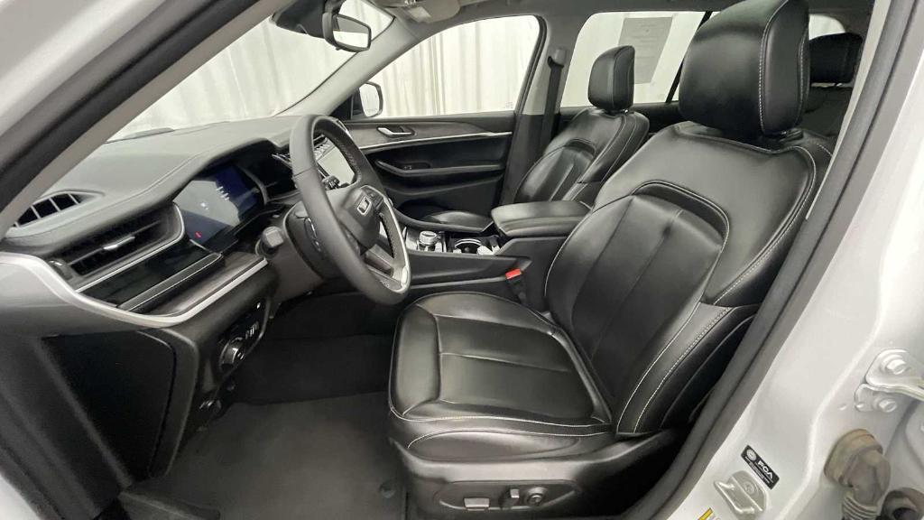 used 2023 Jeep Grand Cherokee 4xe car, priced at $28,985