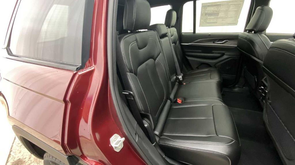 new 2024 Jeep Grand Cherokee car, priced at $51,362